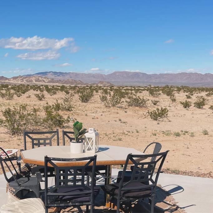 טוונטיניין פאלמס Serene Modern Home Backdoor With Great Wifi, Games, Movies, Patio Seating And Bbq Easy Access To North Joshua Tree National Park In 10 Minutes מראה חיצוני תמונה